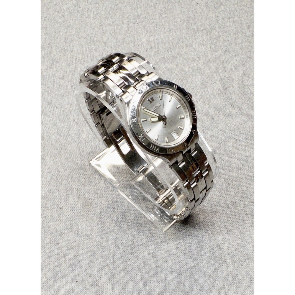 TITAN Sapphire Crystal Minimalist Silver Tone Women's 27MM Watch New Battery